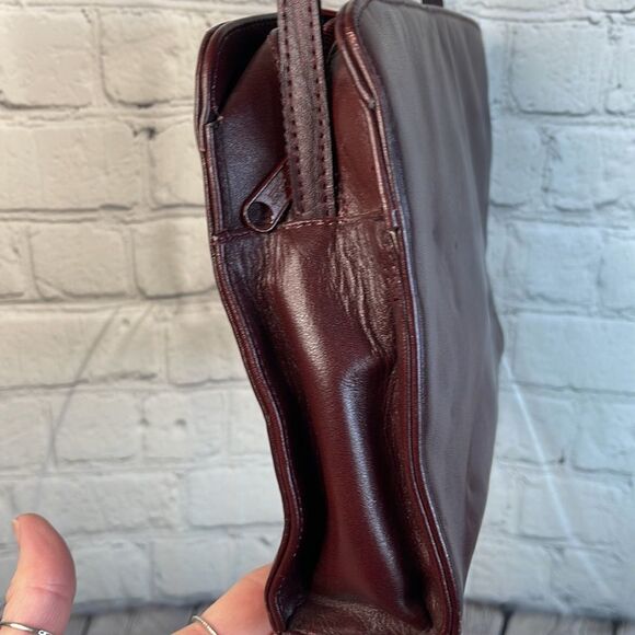 Etienne Aigner Burgundy Cross Body Bag with 3 inner openings, one is zip - Picture 5 of 10